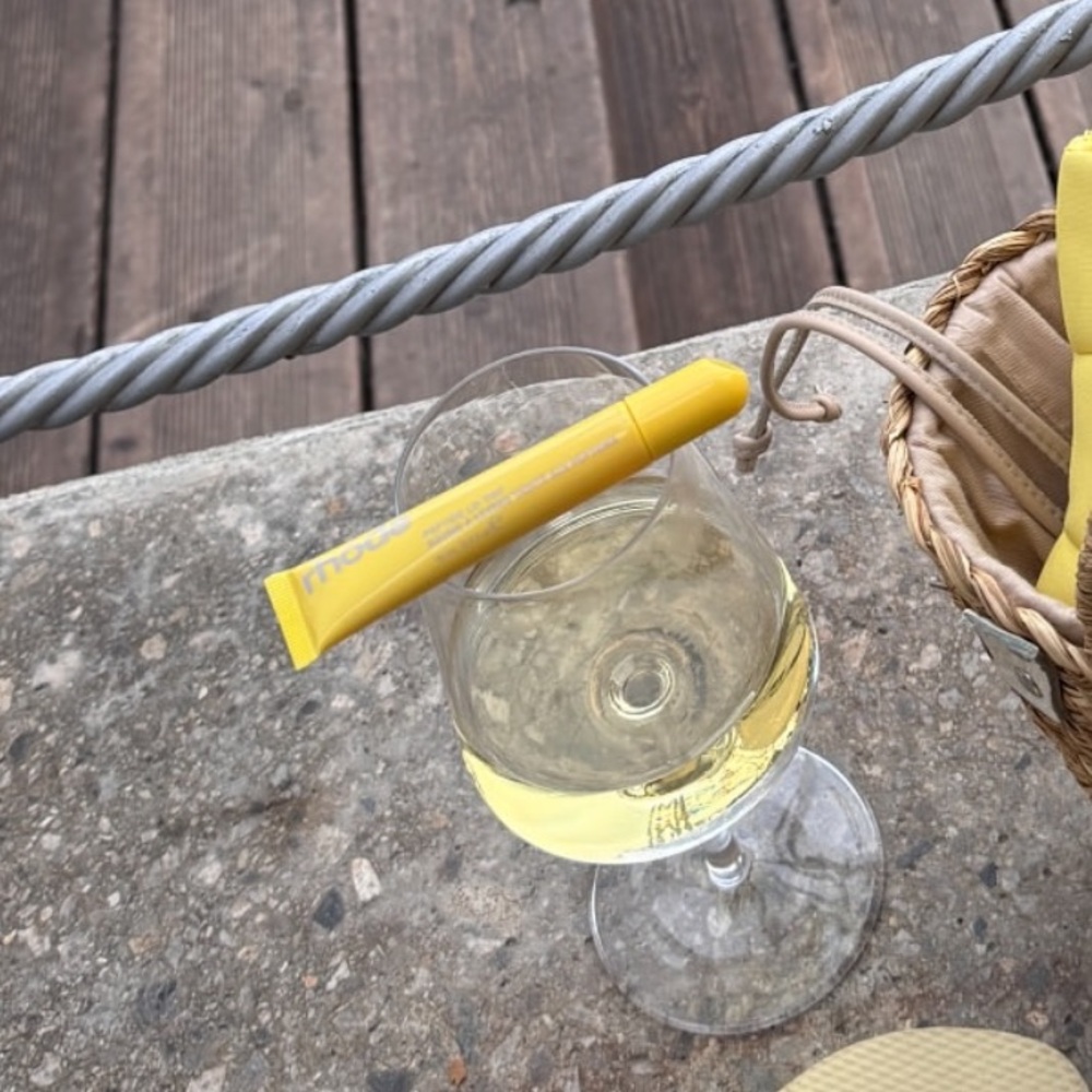 Rhode Peptide Lip Treatment Lemontini 🍸🍋 - Picture 7 of 10